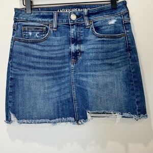 Y2K American Eagle Distresses denim mini skirt size 6
